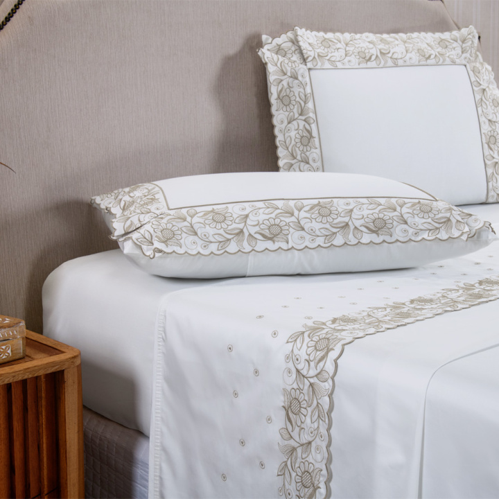 Jogo de Cama KING (Lençol 4 peças) Percal 400 Fios Algodão Requinte Branco/Caqui