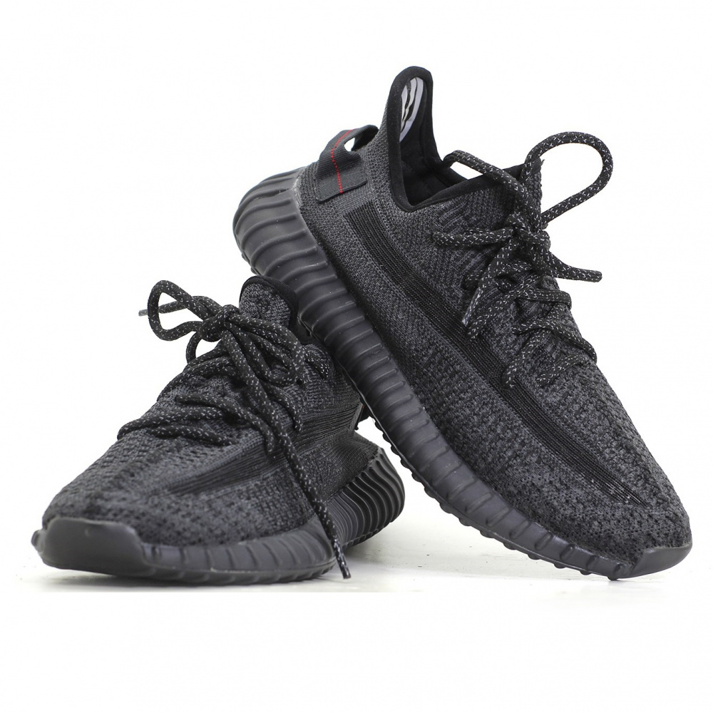 350 v2 triple black